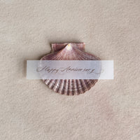 Love Note Shell Stand